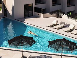 Nimfi Suites