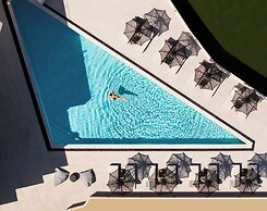 Nimfi Suites
