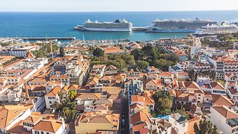 S o Pedro Central Flat by Atlantic Holiday