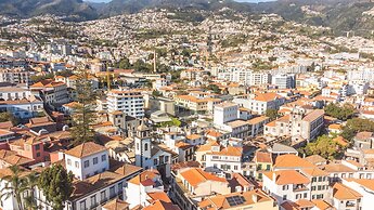 S o Pedro Central Flat by Atlantic Holiday