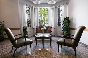 Novel Hotel