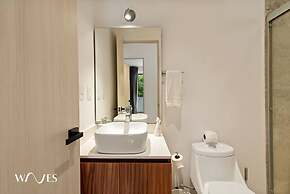 1 Br LX Amenities Prime Location