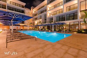 2 Br Steps Away From the Beach Heated Pool