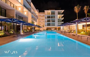 2 Br Steps Away From the Beach Heated Pool