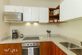 2 Br Roof w Infinity Pool Jacuzzi Spacious