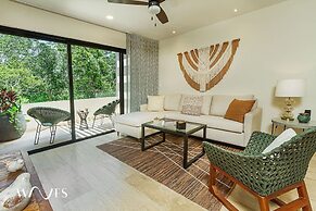 2 Br Roof w Infinity Pool Jacuzzi Spacious