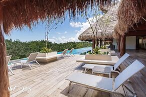 2 Br Roof w Infinity Pool Jacuzzi Spacious