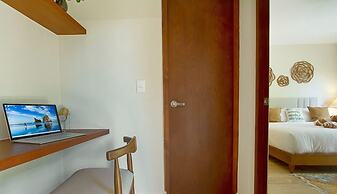 2 Br Roof w Infinity Pool Jacuzzi Spacious