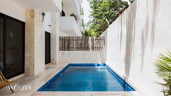 Exclusive Apt w Private Pool Surround Speakers