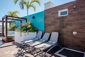 Pool View 1 Br Steps Away From the Beach