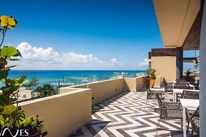2 Br With Rooftop Pool and Stunning Ocean View