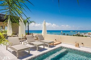 2 Br With Rooftop Pool and Stunning Ocean View