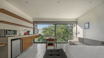 Studio With Great Rooftop Pool