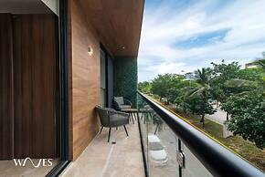 Luminous 1 Br Steps Away From the Beach