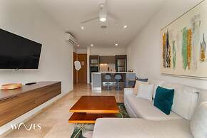 Luminous 1 Br Steps Away From the Beach