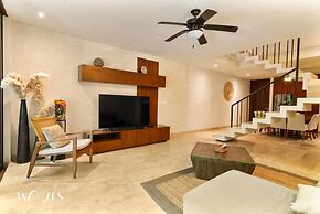 2 Br PH w Private Pool in Luxury Gated Community