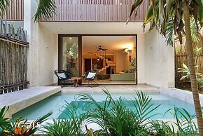 2 Br PH w Private Pool in Luxury Gated Community