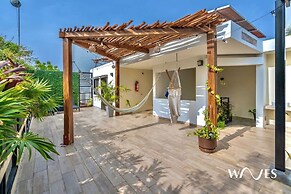 Great Located Spacious 2 BR Apartment With Amazing Terrace by Waves Ma