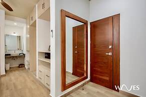 Great Located Spacious 2 BR Apartment With Amazing Terrace by Waves Ma