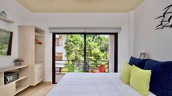 4 Br Private Rooftop Pool Spacious Exclusive