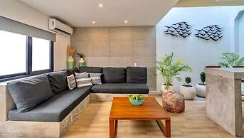 4 Br Private Rooftop Pool Spacious Exclusive