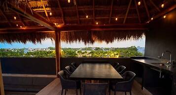 Great Located Studio PH With Private Pool by Waves Management