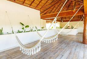 2 BR Amazing Pool Top Amenities Wifi 2FL Gym