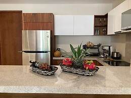 2 BR Amazing Pool Top Amenities Wifi 2FL Gym