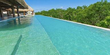 2 BR Amazing Pool Top Amenities Wifi 2FL Gym