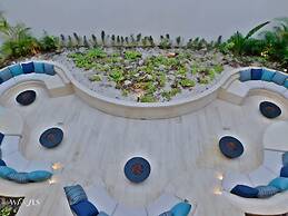 2 BR Amazing Pool Top Amenities Wifi 2FL Gym