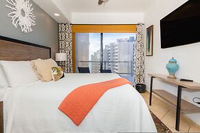 Beachfront Golf Heated Pools Balcony