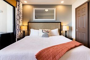 Beachfront Golf Heated Pools Balcony