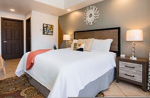 Beachfront Golf Heated Pools Balcony