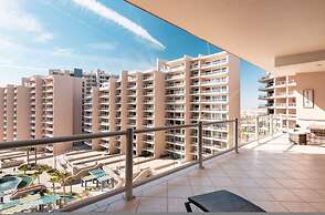 Beachfront Golf Heated Pools Balcony