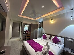 Daksh The Valley Resort - Saputara