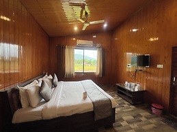 Daksh The Valley Resort - Saputara