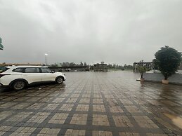 Daksh The Valley Resort - Saputara