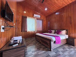 Daksh The Valley Resort - Saputara