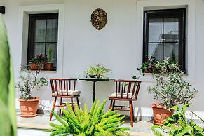 Arden's House