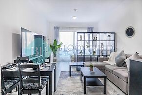 Bloomfields STU Lago Vista Sea View
