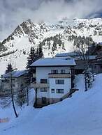 Arlberg Motel