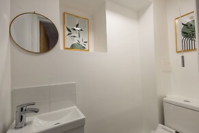 Bath Bliss Retreat - 7 Bedroom House