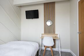 Bath Bliss Retreat - 7 Bedroom House