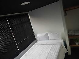 HOTEL CAPITAL