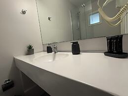 DOM SUITES