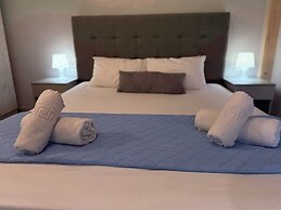DOM SUITES