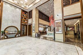 Century Runhua Hotel