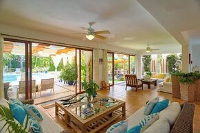 Beach Villa in El Portillo Sleeps 12
