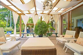 Beach Villa in El Portillo Sleeps 12