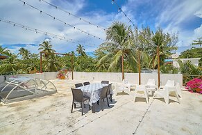 Beach Villa in El Portillo Sleeps 12